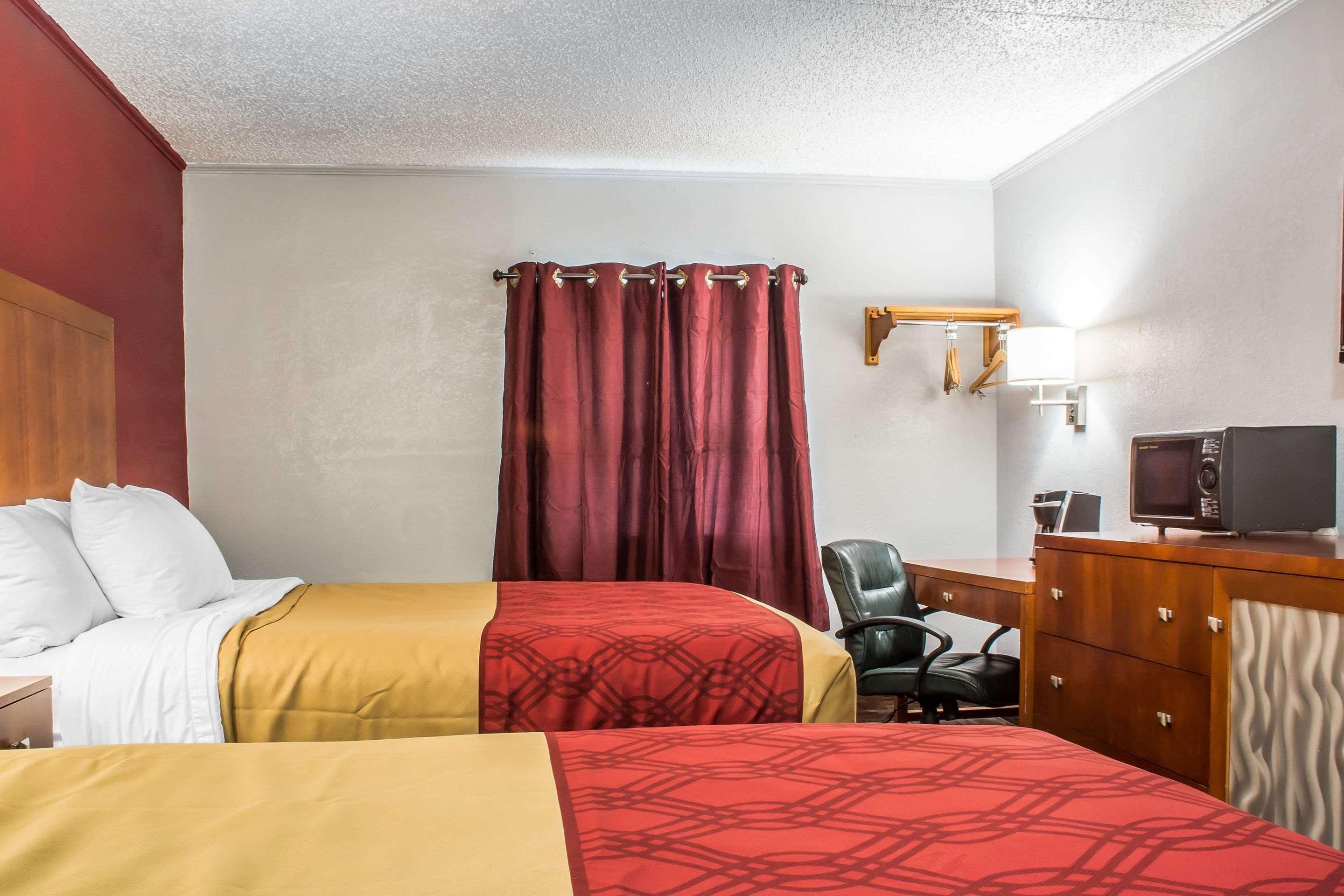 Econo Lodge Brockport Esterno foto