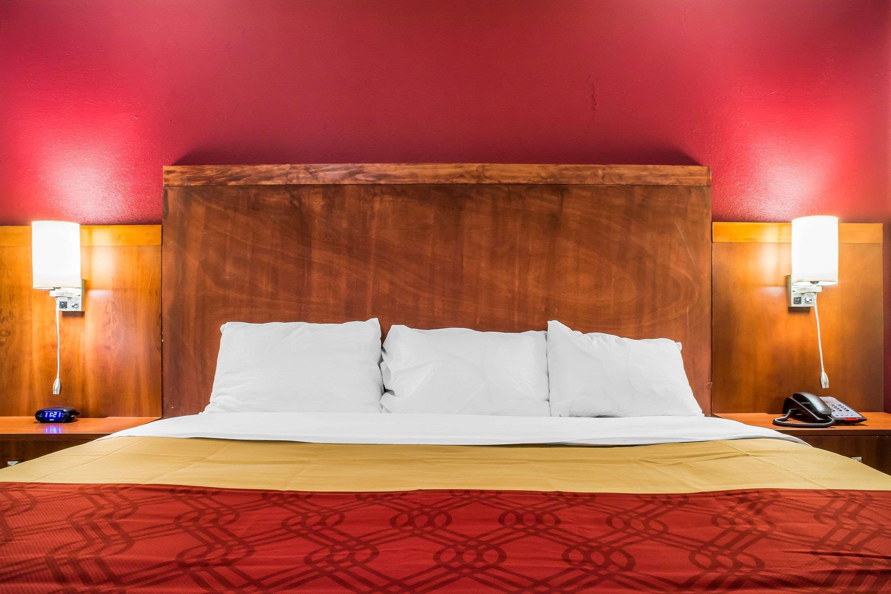 Econo Lodge Brockport Esterno foto