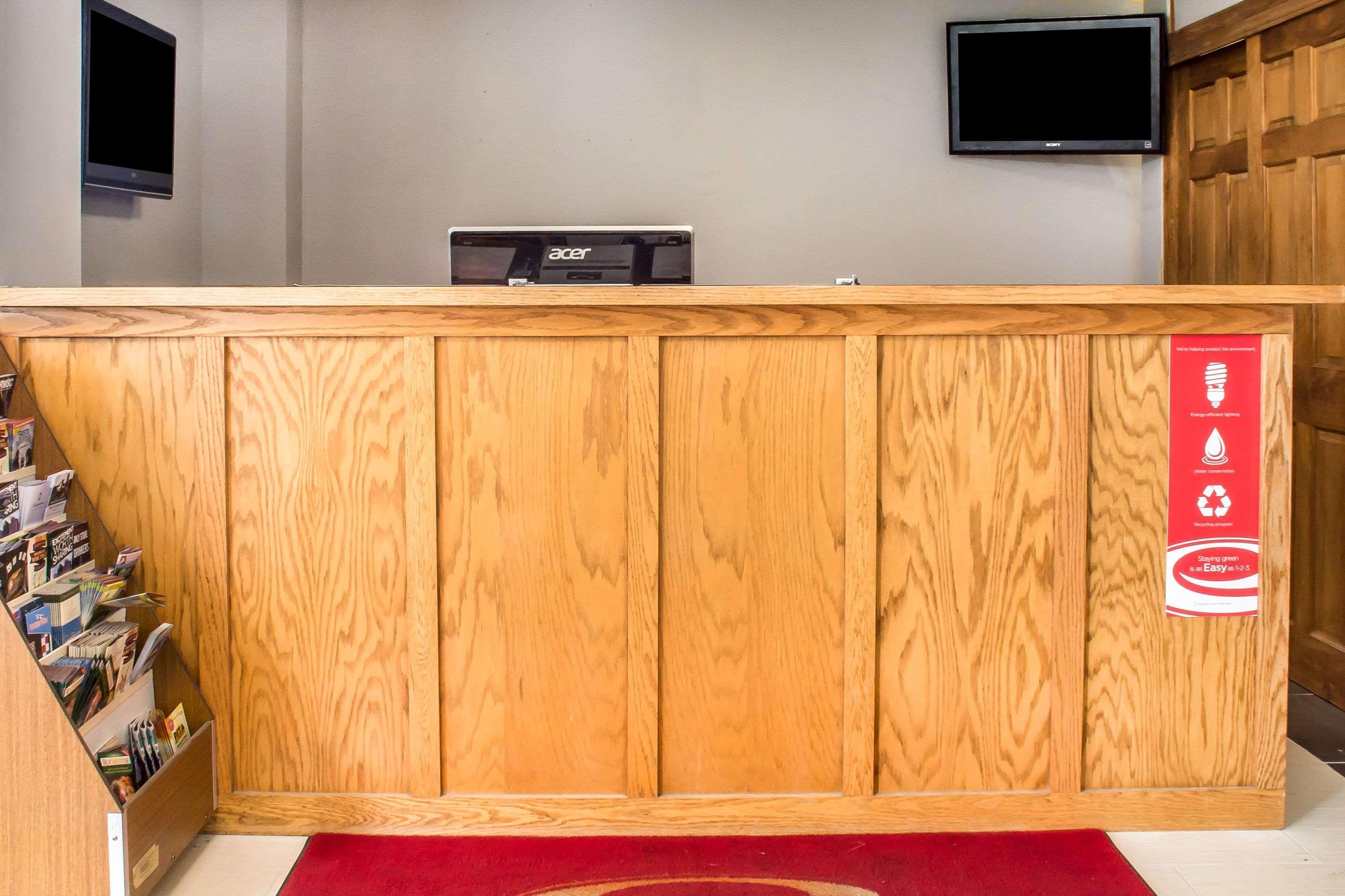Econo Lodge Brockport Esterno foto