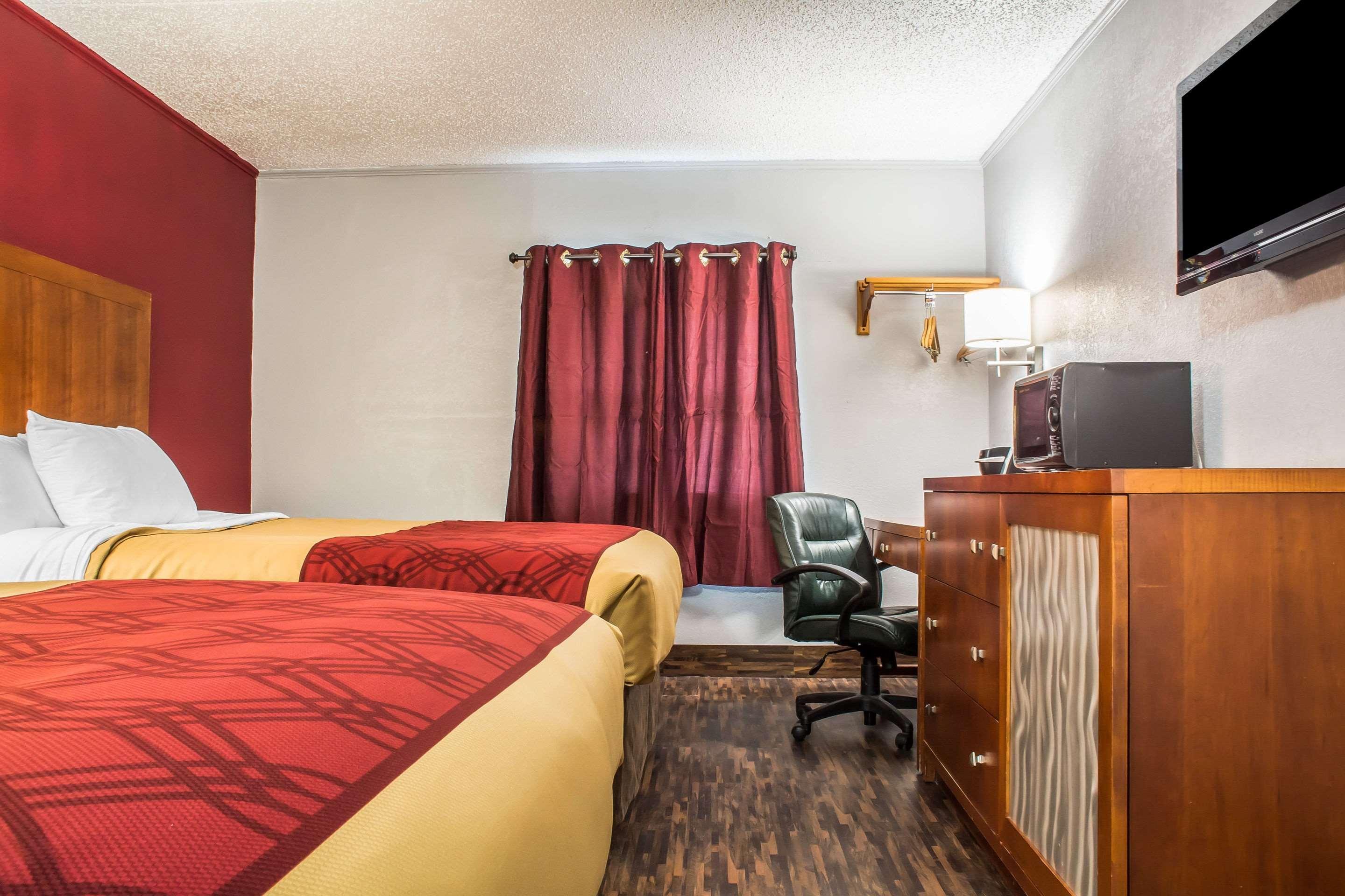 Econo Lodge Brockport Esterno foto