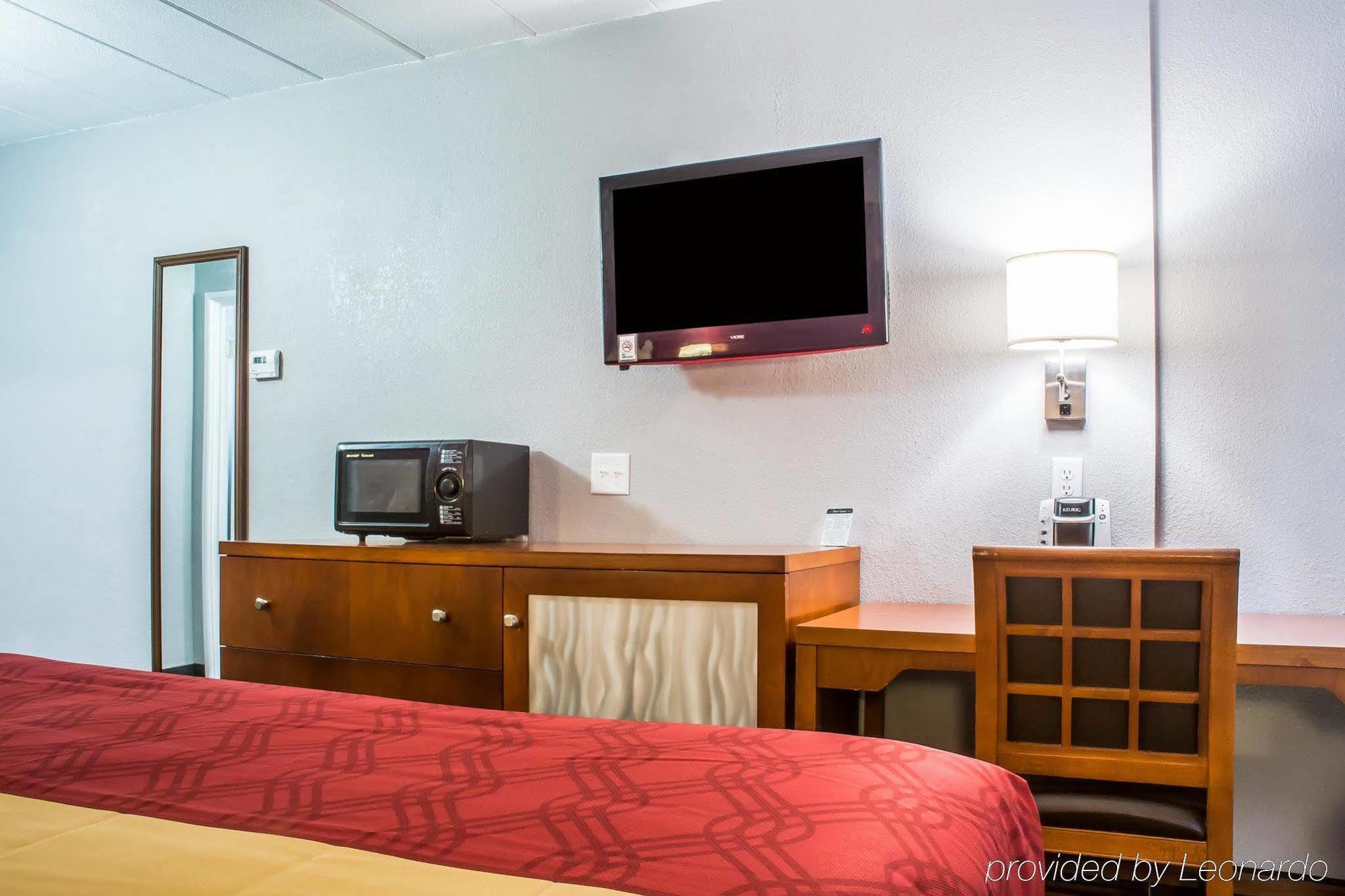 Econo Lodge Brockport Esterno foto